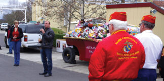 Valleys host friendly competition to collect Toys for Tots