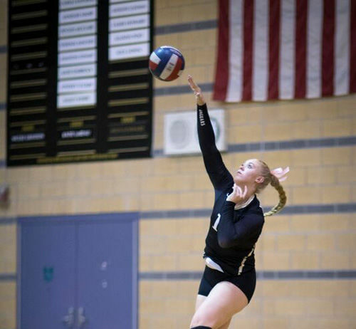 Volleyballers stay unbeaten in league