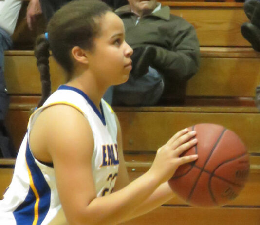 Cloverdale JV girls crack win column