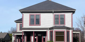 Museum presents preservation awards