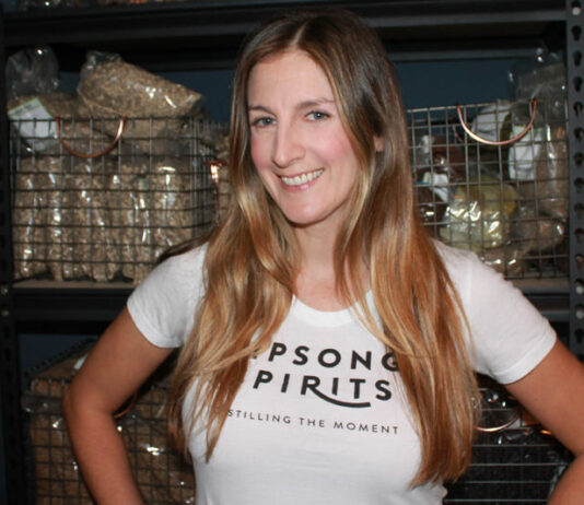 Jasper encourages all to ‘follow their Sipsong’