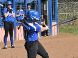 Analy, El Mo Ladies battling on pre-league softball circuit