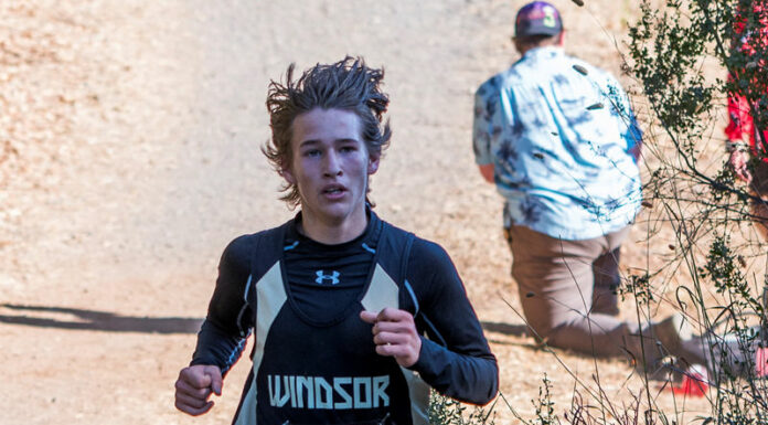 Running Jags chase down Lobos in NBL cross country meet