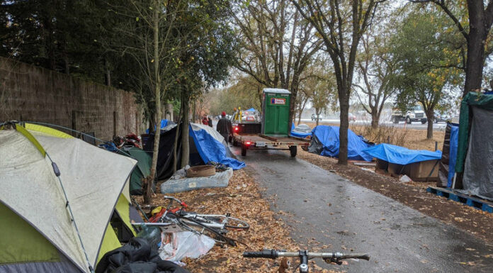 Supes approve plan to address homelessness on Rodota Trail