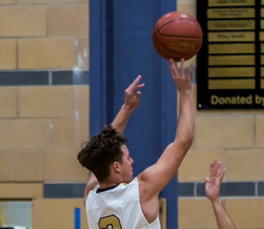 Jaguars capture one of two to open NBL hoops campaign