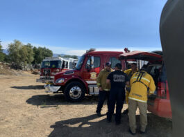 Vine Street Safeway comps food for firefighters