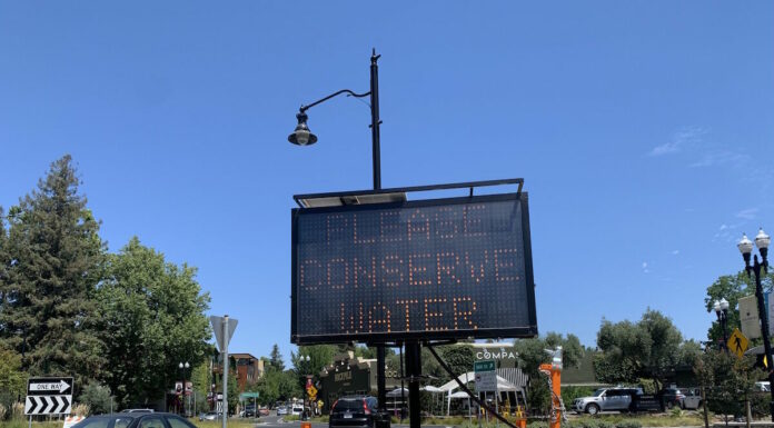 Could Healdsburg place a moratorium on new water hookups?