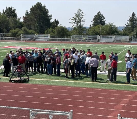 Hundreds say goodbye at Chan Castleberry memorial