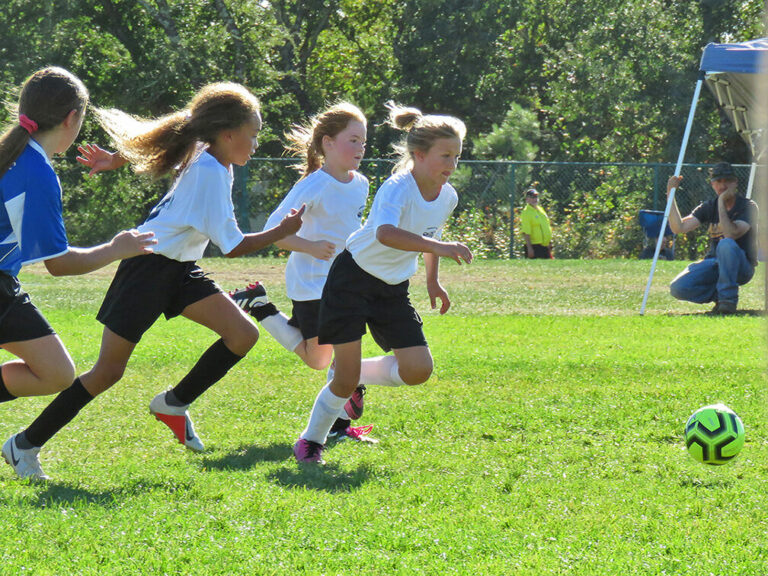 Healdsburg Youth Soccer League competing on fall pitch