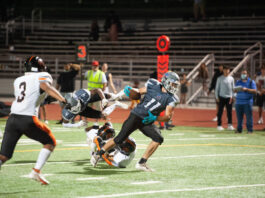 West County footballers shock Santa Rosa in season opener, 35-34