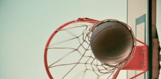 Fans encouraged to buy HHS hoops tickets online