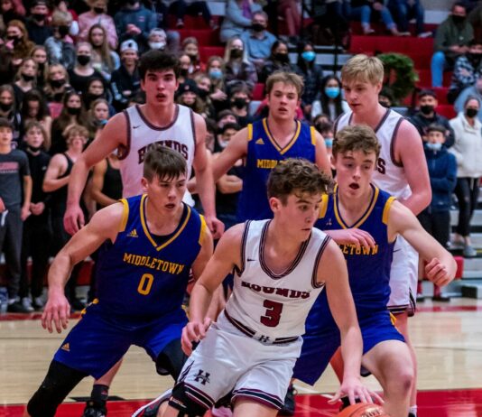 Hounds’ cagers earn second place hardware at 72nd REIBT