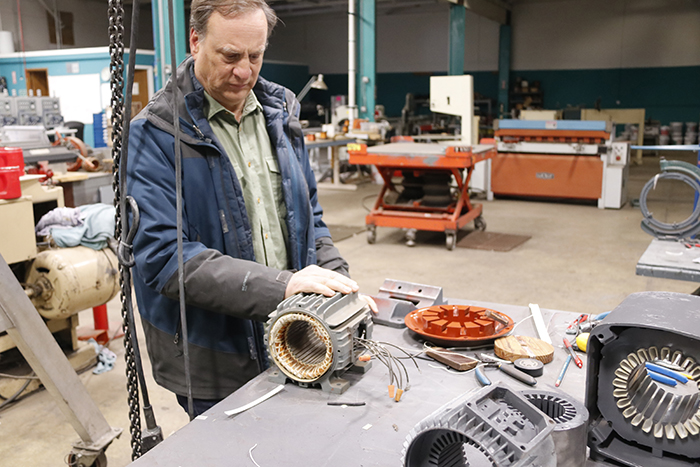 After 67 Years, a Repair Business Hangs Up Its Tools