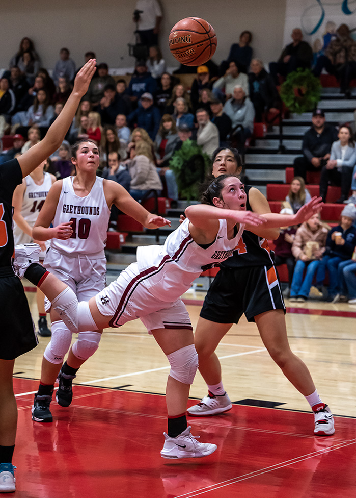 Greyhound Girls Enter 2023 in Strong Position