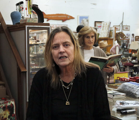 Mill Street Antiques Leaves the Building