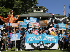 Farmworkers Rally During Big Winery Weekend