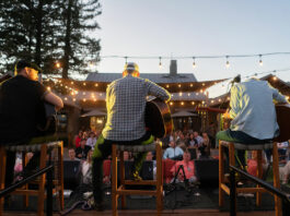 ‘Songwriters in Paradise’ Serves Up Wine and Song