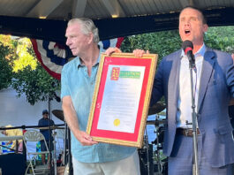 Sen. McGuire Presents Proclamation to Healdsburg Kiwanis