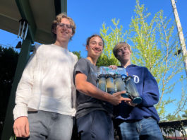 Healdsburg Teens Bring Algae Battery to Climate Fest