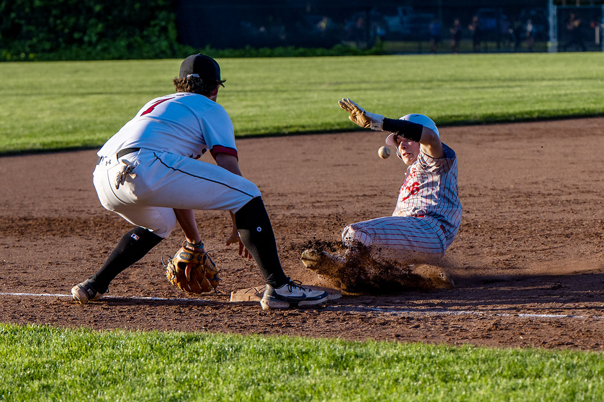 Healdsburg Hounds Varsity Baseball: Strong Season With Standout Performances