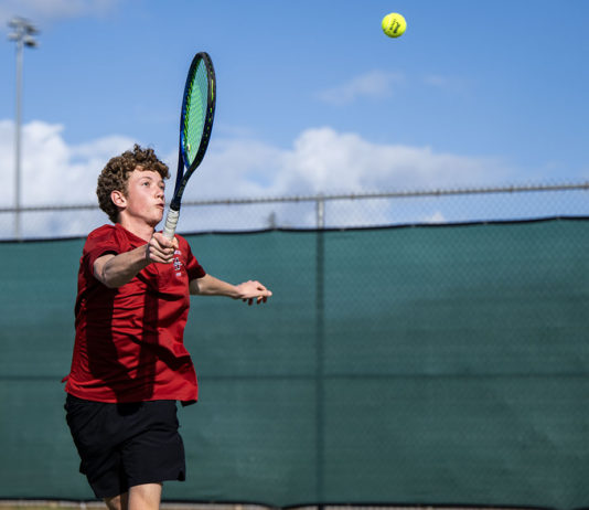 Greyhound Tennis Boys Finish One-up