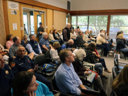 Public at Healdsburg City Council meeting