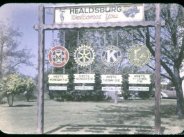 'Welcome to Healdsburg' sign