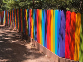 Rainbow fence