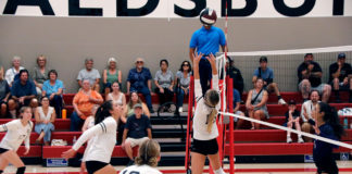 Healdsburg volleyball game