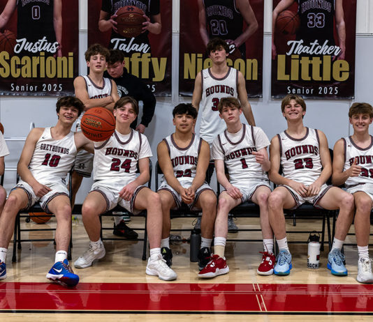 Healdsburg High's Varsity Basketball team, 2025.
