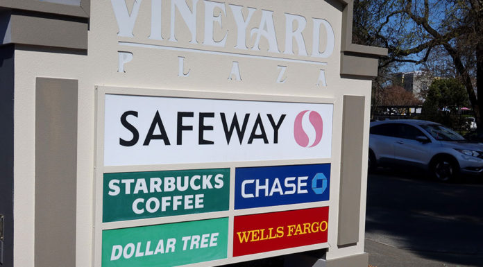 Franchise signage in Healdsburg