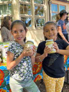Applesauce food distritubution in Healdsburg
