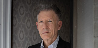 Lyle Lovett can’t escape Texas Lyle Lovett