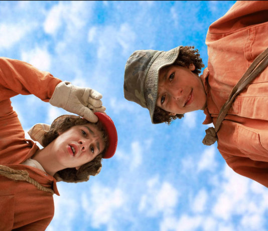 Two actors in 'Holes'