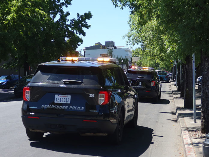 webPOLICE-HBT-2530 Police cars in Healdsburg,