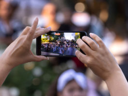 Cell phone shooting video at Healdsburg Plaza