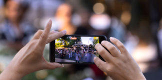 Cell phone shooting video at Healdsburg Plaza