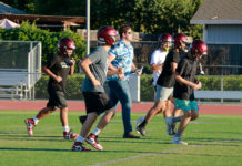 Taylor Tappin and football team
