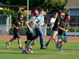 Taylor Tappin and football team