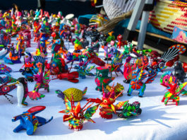 ALEBRIJES Whimsical carvings at a street market