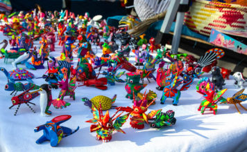 ALEBRIJES Whimsical carvings at a street market