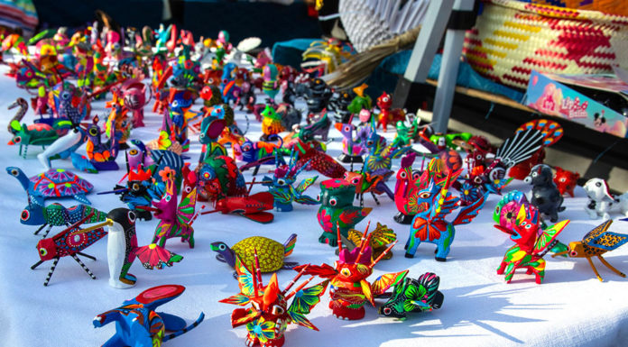 ALEBRIJES Whimsical carvings at a street market