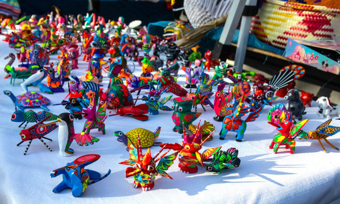 ALEBRIJES Whimsical carvings at a street market