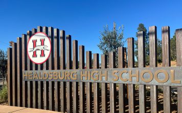 Healdsburg High School sign