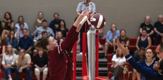 Volleyball team primed for Redwood season Vollleyball players at the net
