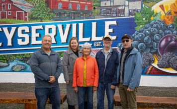 mural in geyserville