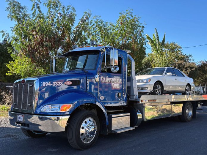Tow truck in Cloverdale