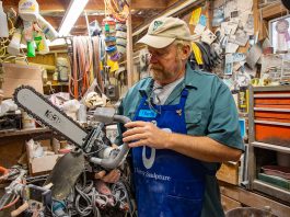 Local ‘rock star’ on art tour Sculptor T Barny with diamond saw