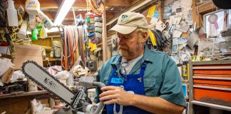 Local ‘rock star’ on art tour Sculptor T Barny with diamond saw