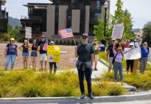 Healdsburg Happenings, Oct. 16-24 Protestors at the Healdsburg Roundabout